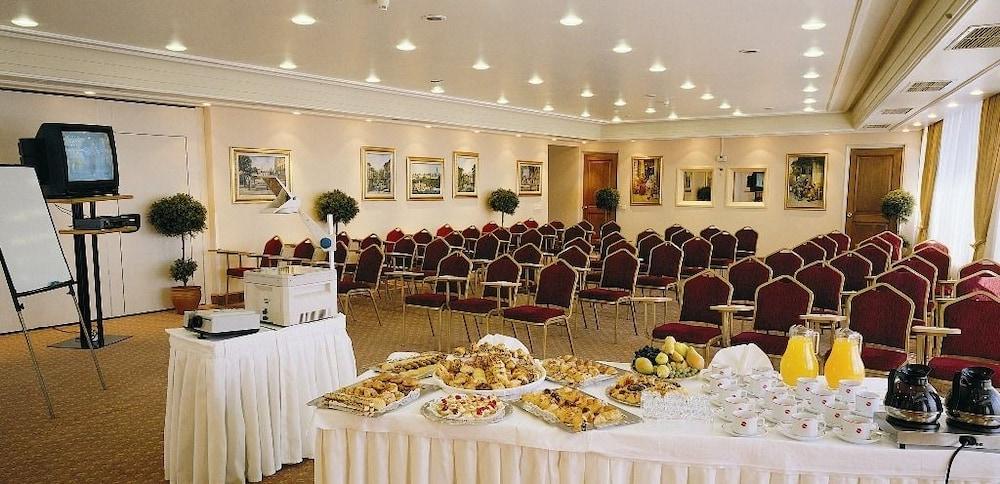 Park Royal Hotell Adana Eksteriør bilde